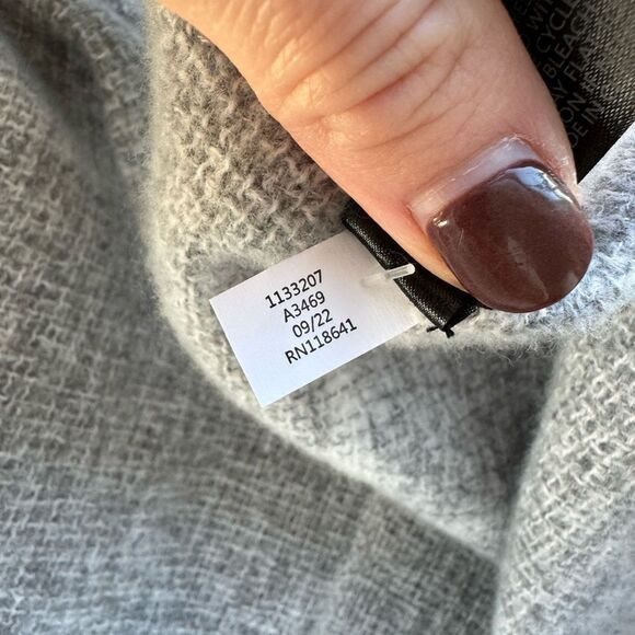 NWT Lane Bryant Women’s Plaid Fringe Hem Poncho Shaw Cardigan OS Gray White - Picture 11 of 13